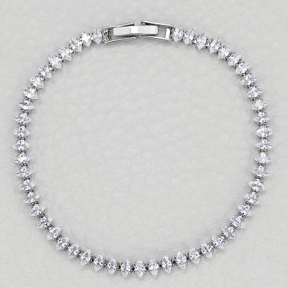 NEW “7” 925 STERLING SILVER CUT DIAMOND BRACELET, NICE BRACELET, CUTE BRACELET - Picture 2 of 5